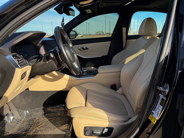 BMW 3 Series photo 15