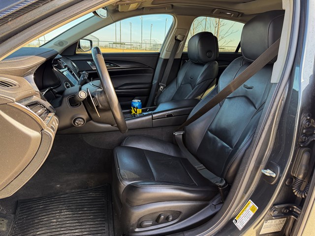 Cadillac CTS photo 14