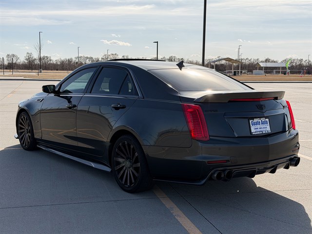 Cadillac CTS photo 10