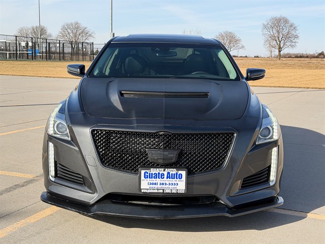 Cadillac CTS photo 2