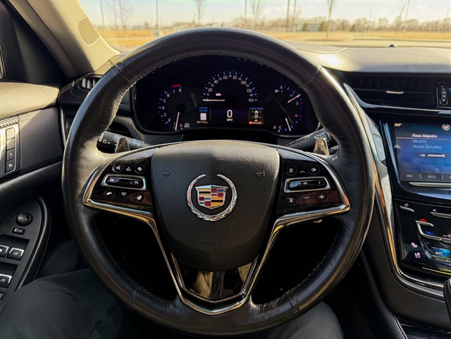 Cadillac CTS photo 5