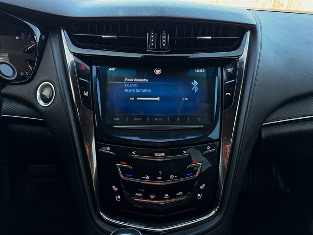 Cadillac CTS photo 7