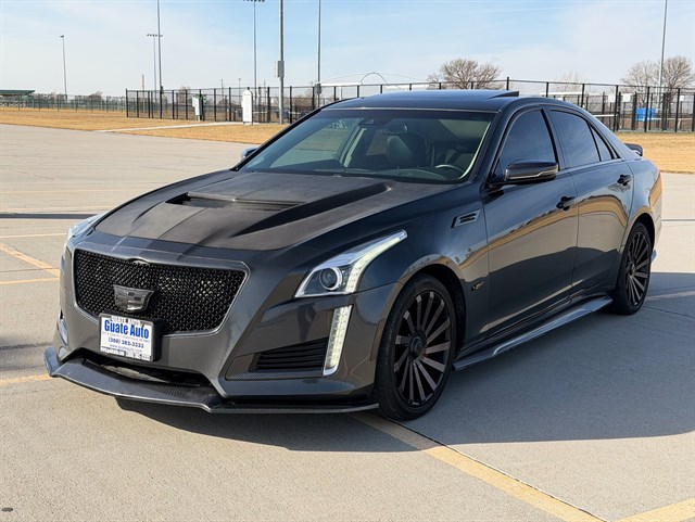 Cadillac CTS photo 3