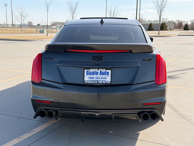 Cadillac CTS photo 11