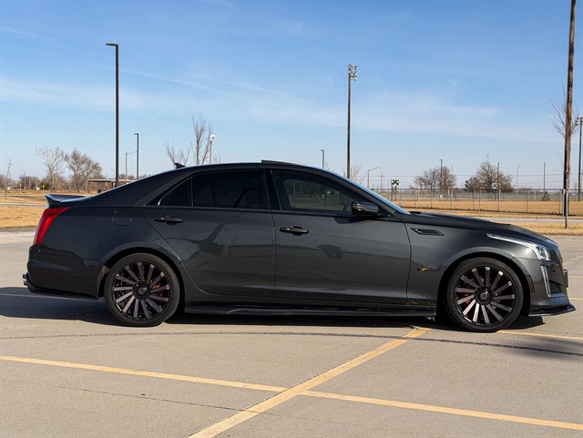 Cadillac CTS photo 13