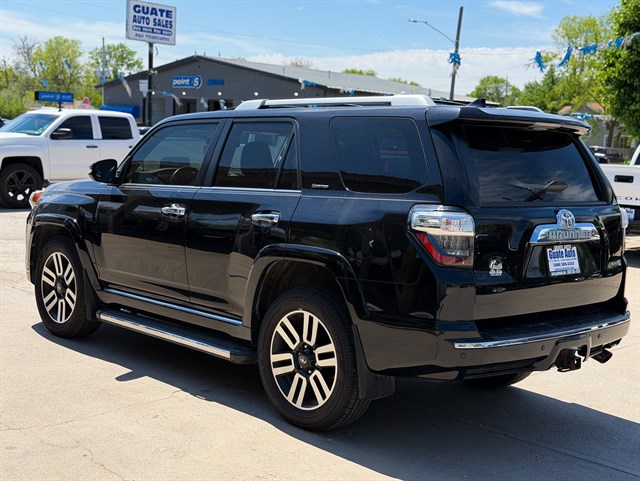 Toyota 4Runner photo 12