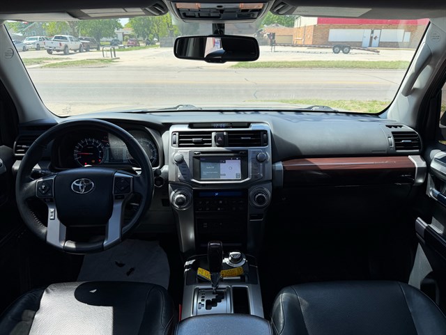 Toyota 4Runner photo 5