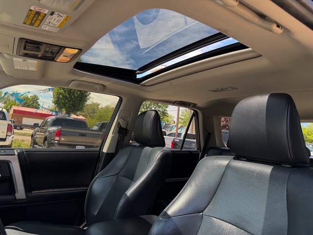 Toyota 4Runner photo 10