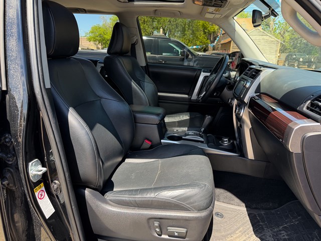 Toyota 4Runner photo 17