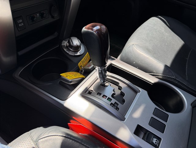 Toyota 4Runner photo 9