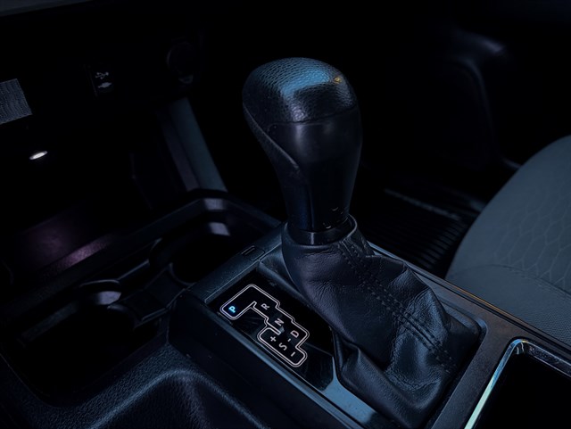 Toyota Tacoma photo 8