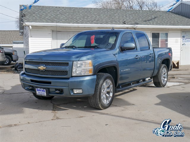 Chevrolet Silverado photo 3