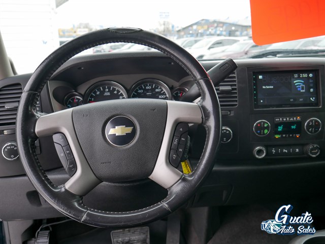 Chevrolet Silverado photo 8