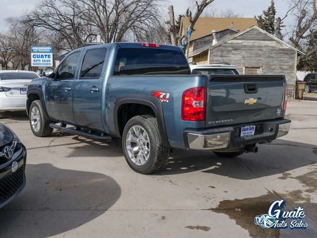 Chevrolet Silverado photo 11