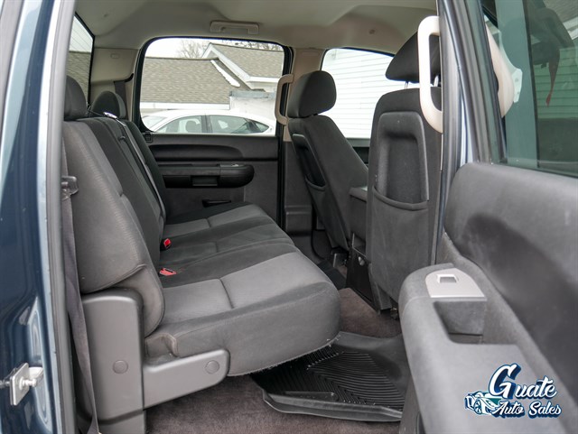 Chevrolet Silverado photo 15