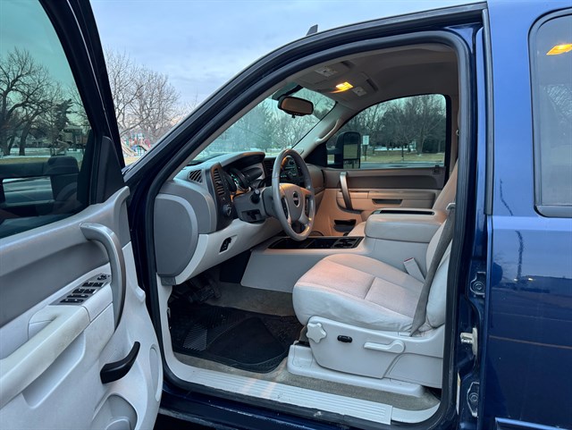 GMC Sierra photo 10