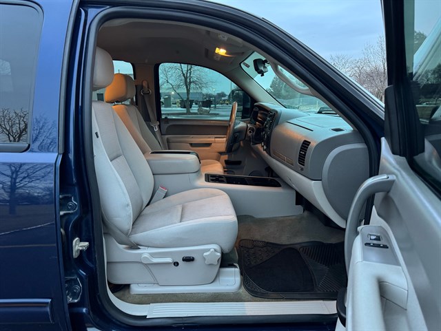GMC Sierra photo 18