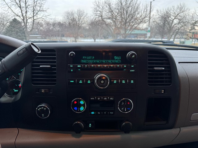 GMC Sierra photo 7