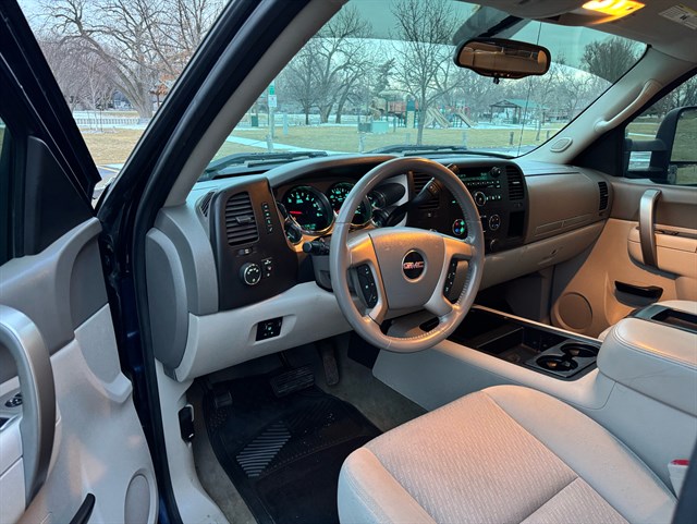 GMC Sierra photo 4