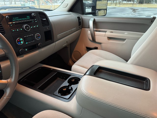 GMC Sierra photo 8