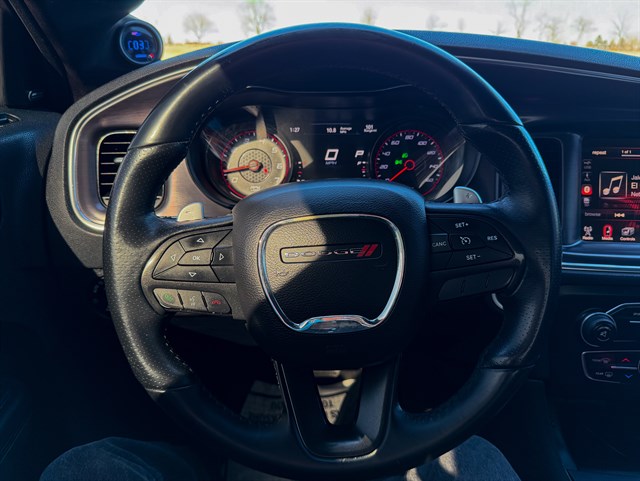 Dodge Charger photo 6