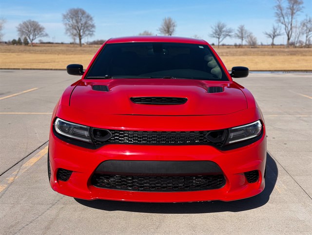Dodge Charger photo 2
