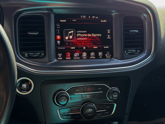 Dodge Charger photo 9