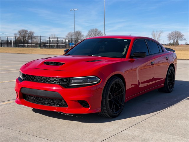 Dodge Charger photo 3