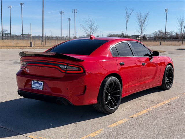 Dodge Charger photo 14
