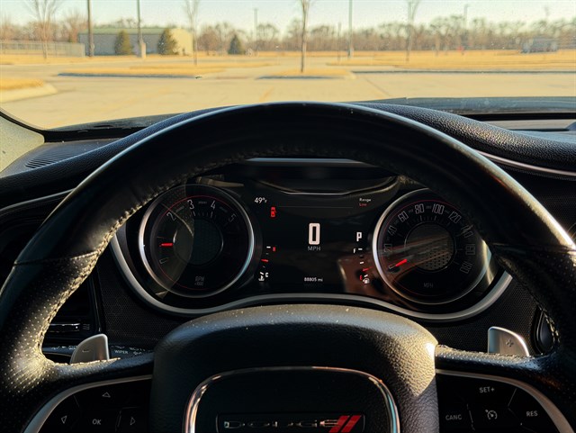 Dodge Challenger photo 8