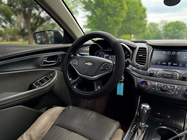 Chevrolet Impala photo 6