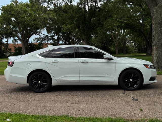 Chevrolet Impala photo 19