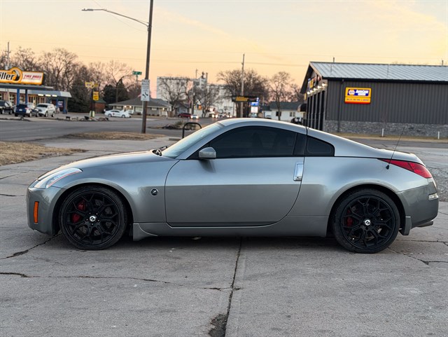 Nissan 350Z photo 9