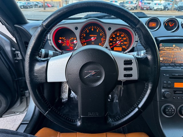 Nissan 350Z photo 4