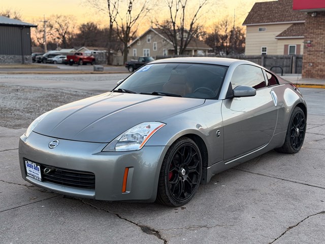 Nissan 350Z photo 3