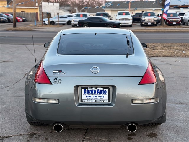 Nissan 350Z photo 12