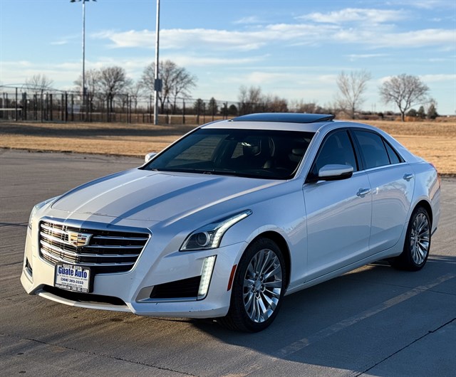 Cadillac CTS photo 3