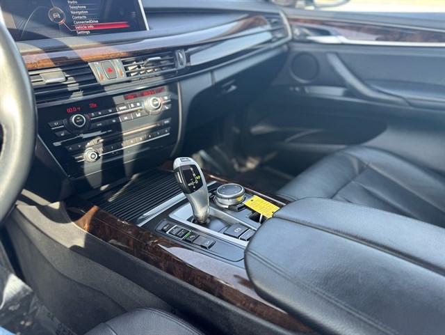 BMW X5 photo 7