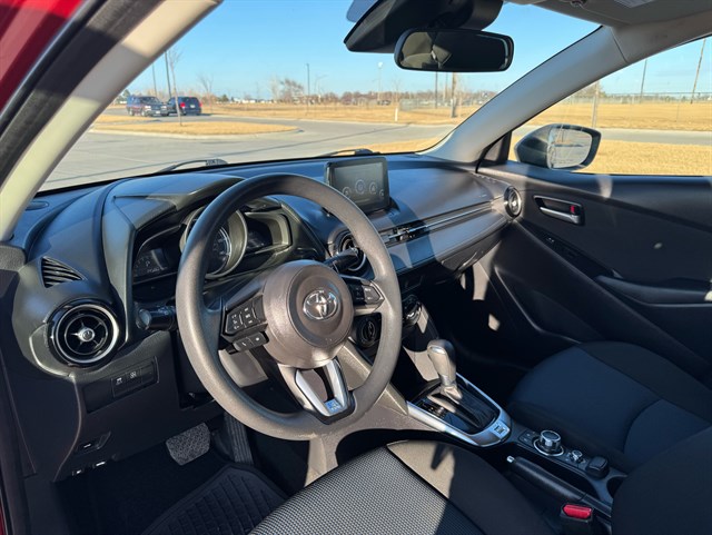 Toyota Yaris iA photo 4