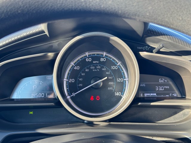 Toyota Yaris iA photo 6