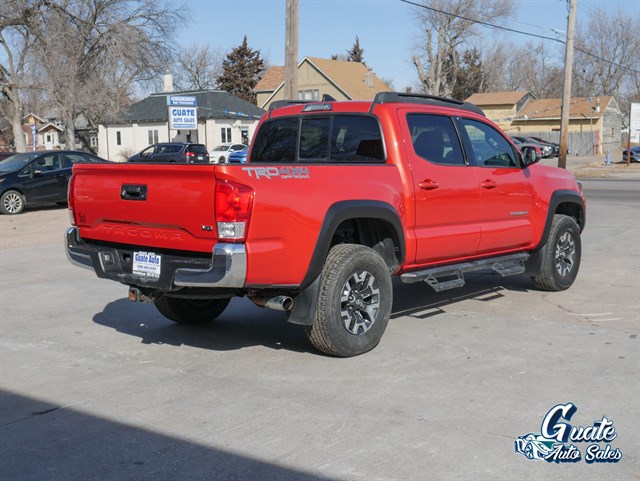 Toyota Tacoma photo 13