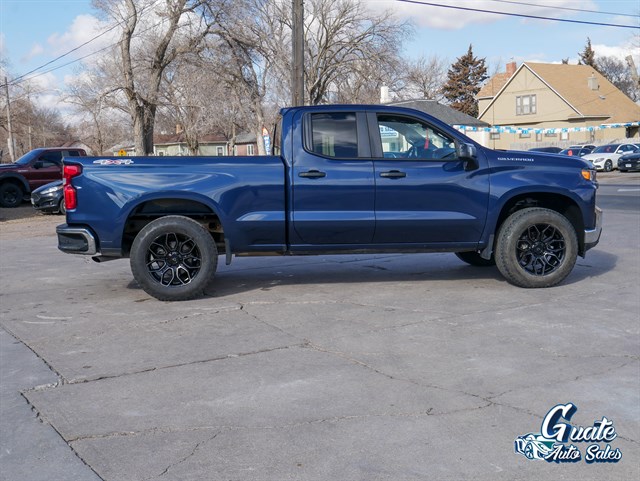 Chevrolet Silverado photo 15