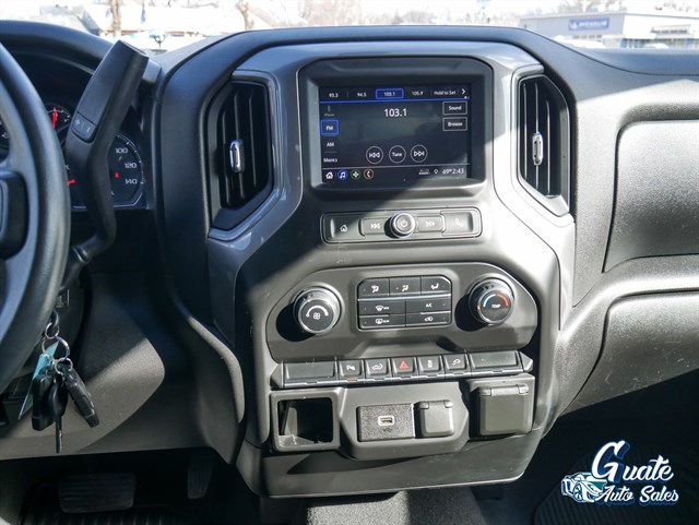 Chevrolet Silverado photo 9