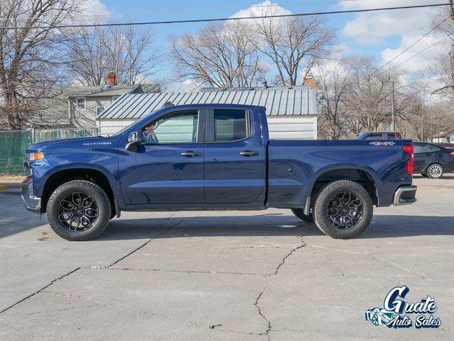 Chevrolet Silverado photo 4
