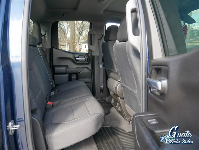 Chevrolet Silverado photo 17