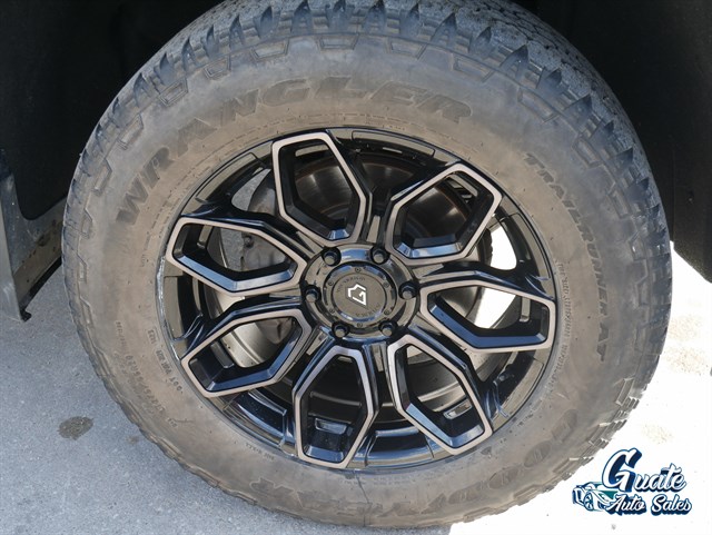 Chevrolet Silverado photo 5