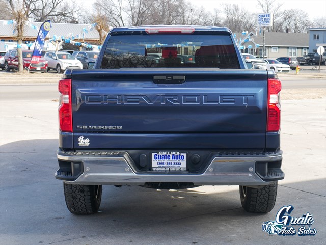 Chevrolet Silverado photo 13
