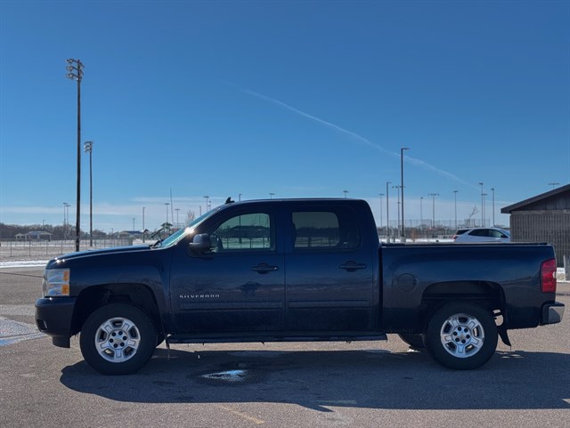 Chevrolet Silverado photo 4