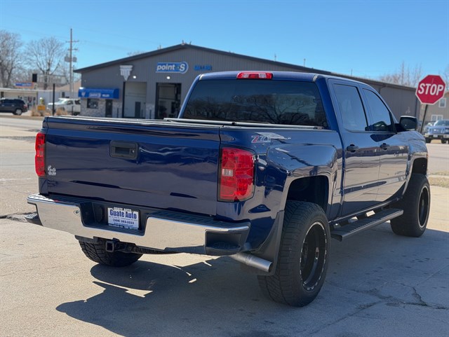 Chevrolet Silverado photo 14