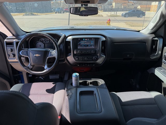 Chevrolet Silverado photo 5